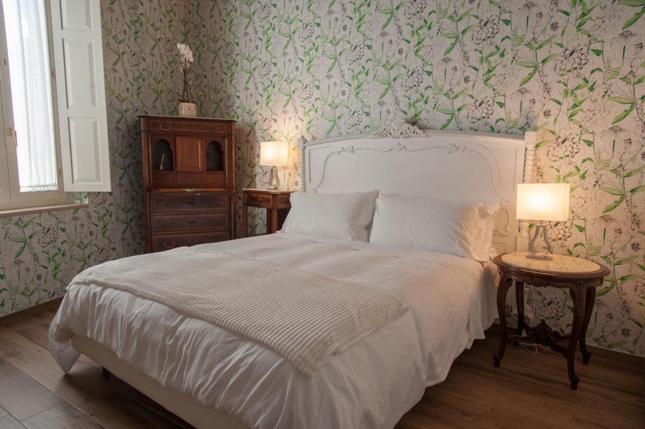 La Soffitta Covelli Bed & Breakfast ตรานิ ภายนอก รูปภาพ