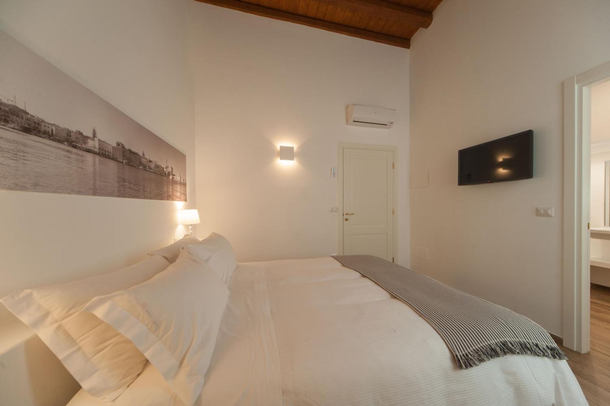 La Soffitta Covelli Bed & Breakfast ตรานิ ภายนอก รูปภาพ