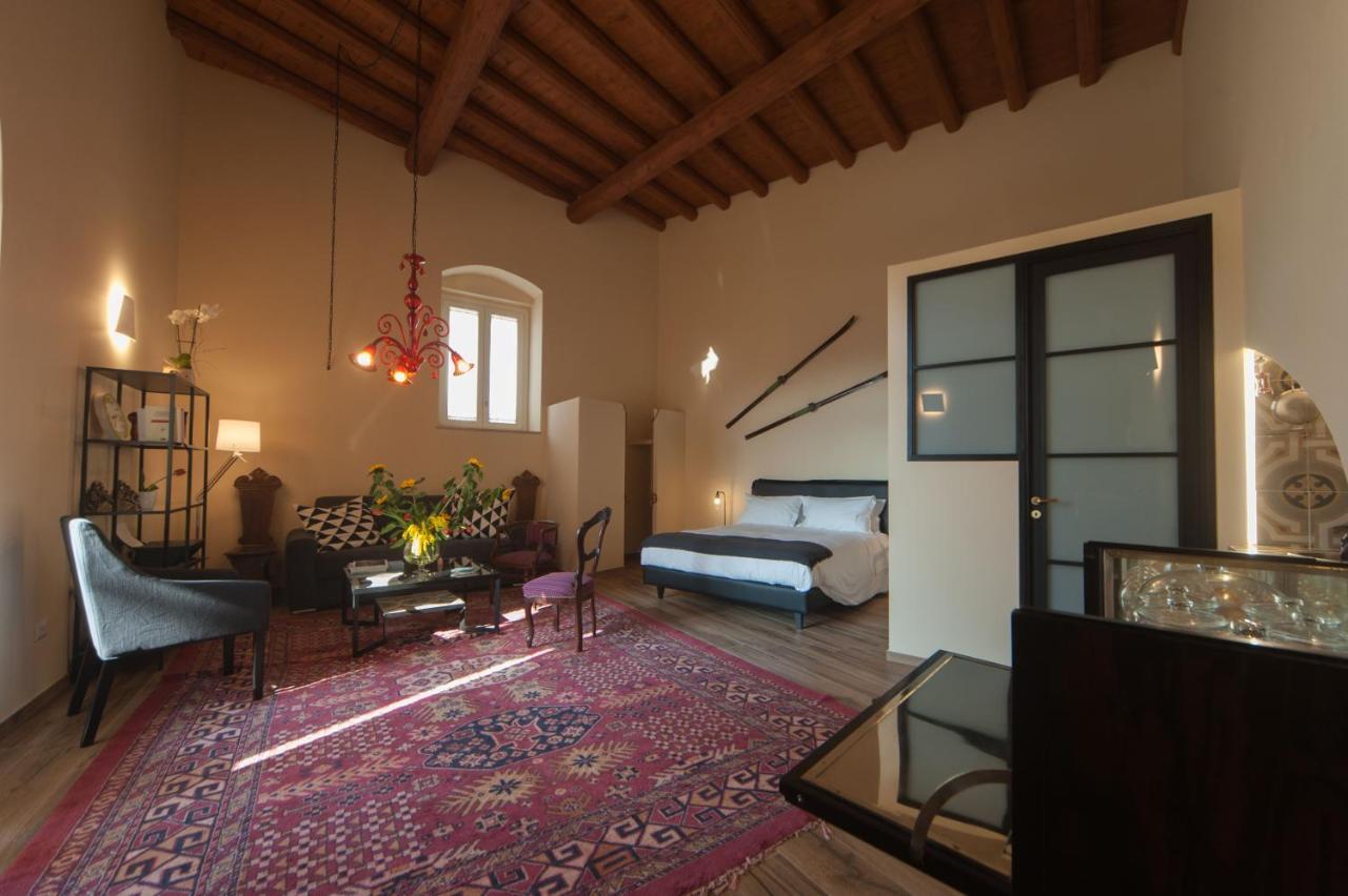 La Soffitta Covelli Bed & Breakfast ตรานิ ภายนอก รูปภาพ